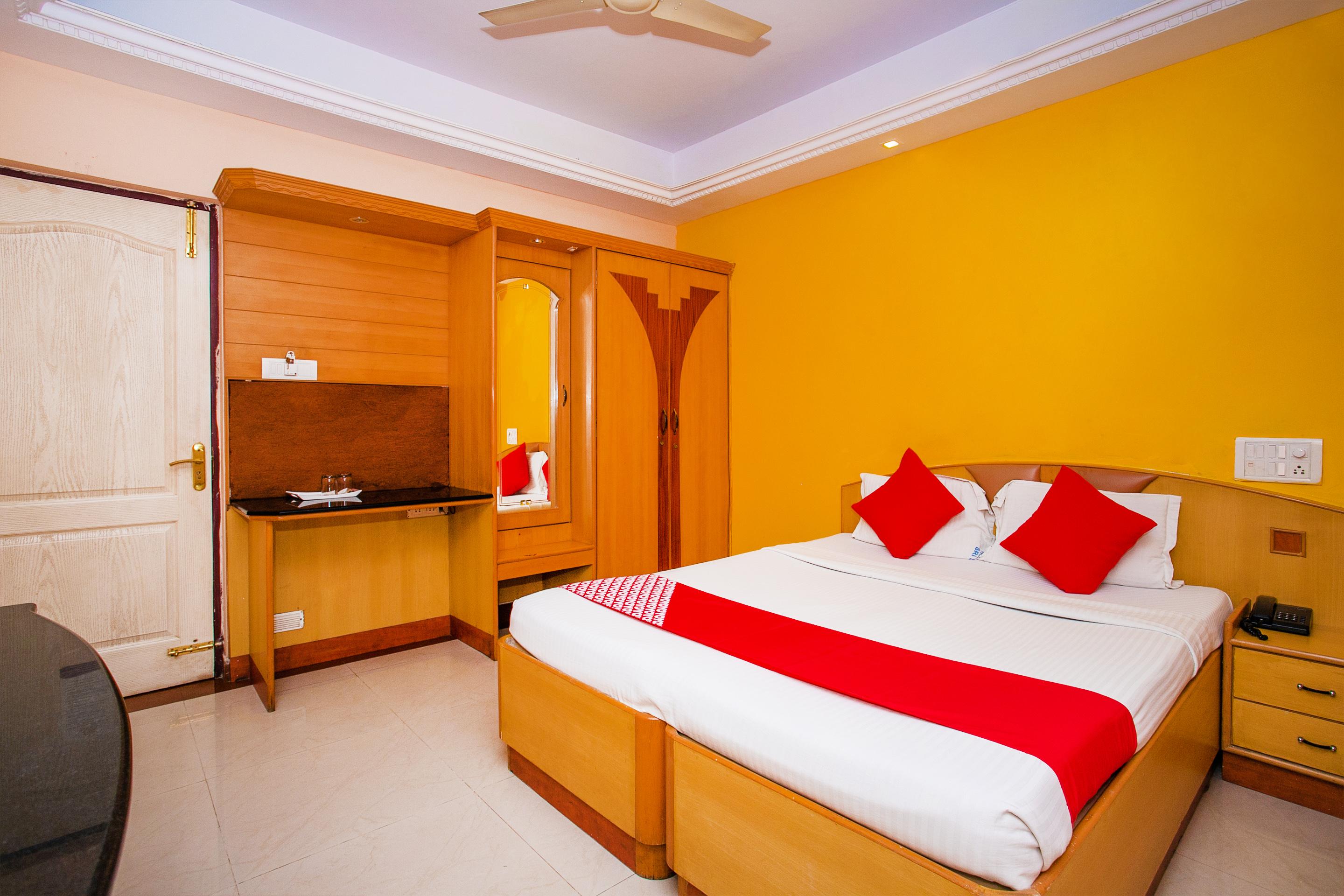 Oyo 331 Hotel Skanda Shelters Bangalore Exterior photo