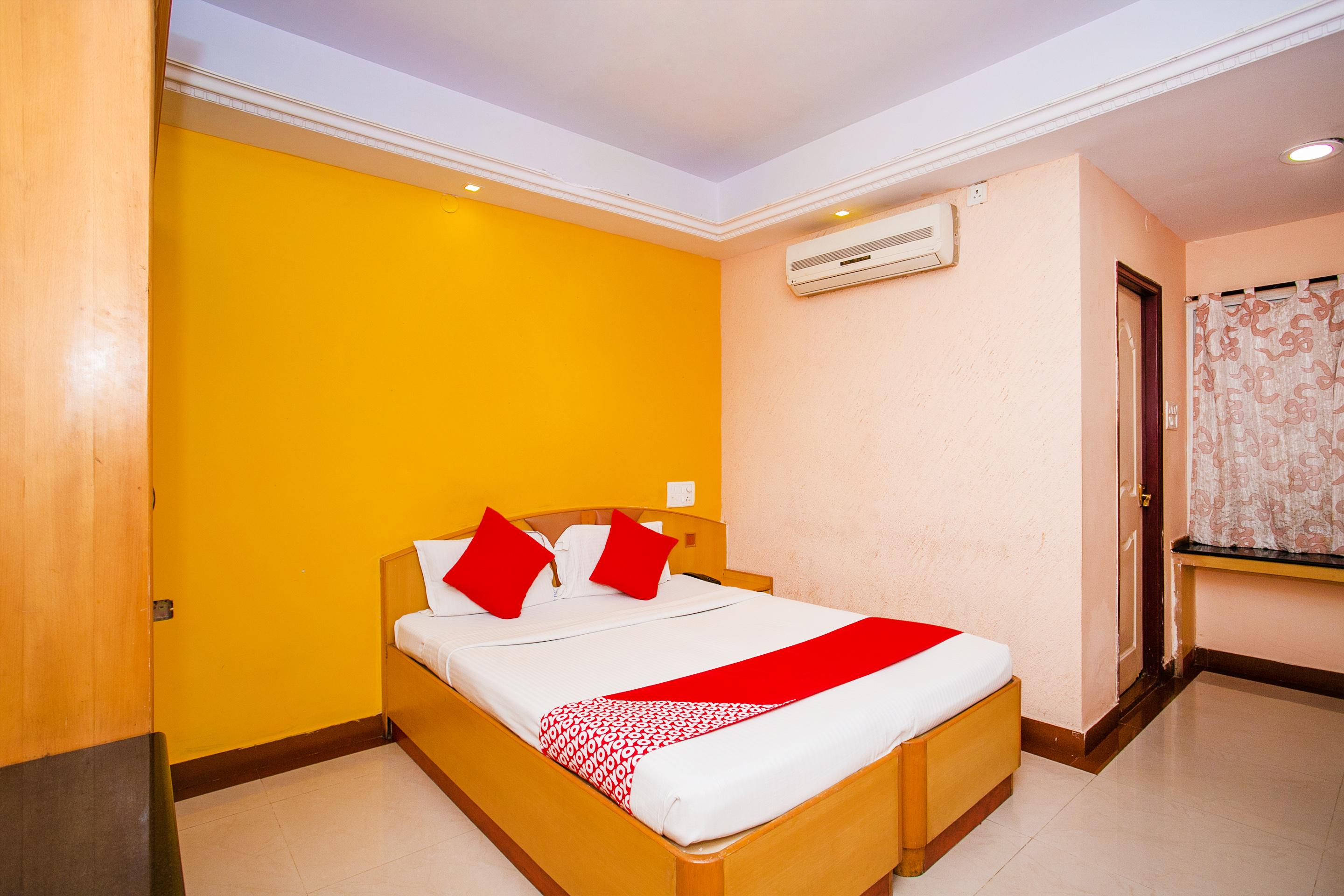 Oyo 331 Hotel Skanda Shelters Bangalore Exterior photo